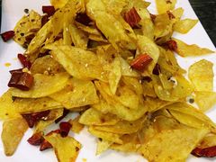 -扒虾小妹儿麻辣海鲜(宏图街店)