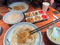 -裕兴记•蟹黄面馆(人民广场店)