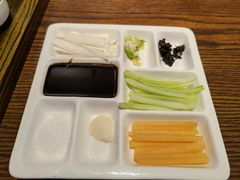 烤鸭配料-小大董·烤鸭(王府井apm店)