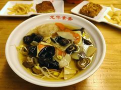 -龙华寺