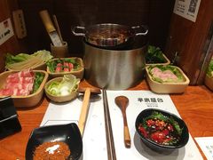 -独食火锅·半米屋台(直营总店)