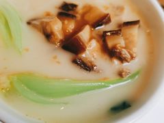 卤肉面-万龙洲海鲜(大兴绿地缤纷城店)