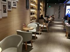 用餐区-瑞幸咖啡(外滩SOHO店)