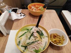 家乡酸菜-谭仔米线(皇庭广场店)