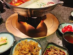 -湊湊火锅·茶憩(新中关购物中心店)