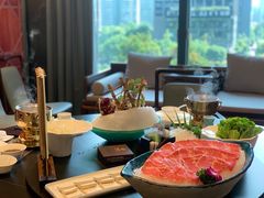 -鼎泰亨·海鲜牛肉餐厅(滨江店)