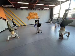 -U.P流行舞蹈文化艺术中心(财富星座店)