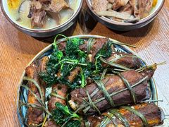 -老滇山寨•云南特色菜•地方菜•民族风情歌舞表演(金碧店)
