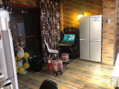 -玩坞轰趴馆·户外团建聚会主题生日派对馆(世豪广场店)