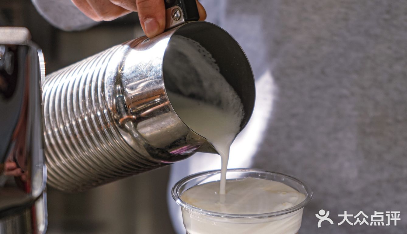 绿帽一戴就别端着 享受来自🇮🇪的狂欢