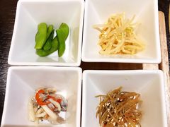 -山川小町·极番烧肉(新地假日广场店)