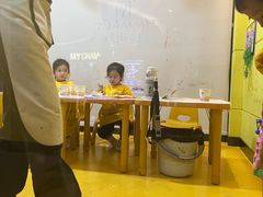 -杨梅红艺术教育(万象城校区)