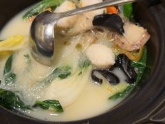 鱼滑汤浸豆腐生菜-金悦轩海鲜城(渔人码头店)