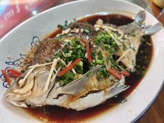 葱油鳊鱼-芦茨金富饭庄·25年老字号·专做稻草鸡