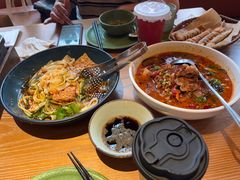 -耶里夏丽·丝路国际·新疆餐厅(浦东区东方路店)