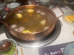 -牛村来人潮汕牛肉火锅(西单店)