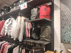 -五环Outlets(高新工厂店)