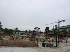 -雪山彩虹谷景区