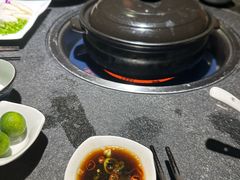 -大匠工房古船木艺术餐厅·猪肚鸡专门店(长白仙岛店)