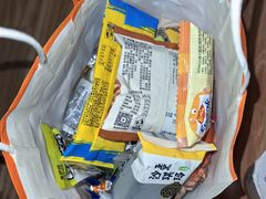-来伊份(瑞虹天地瑞虹坊店)