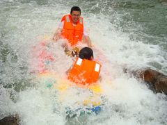 -仙山谷激浪漂流