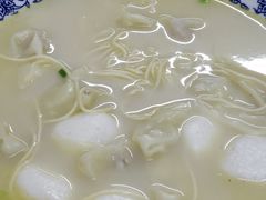 鱼圆馄饨面-面婆婆东台鱼汤面(湛江路店)