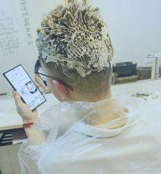 -明·就说好美发店