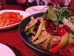 藜麦牛油果鸡腿肉沙拉-Malena玛莲娜