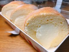 -红宝石·鲜奶小方·海派西点房(南丹店)
