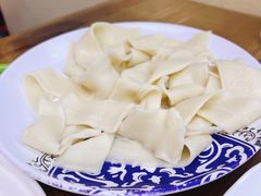 皮带面-巴依老爷新疆餐厅