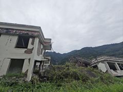 -四川汶川特大地震漩口中学遗址