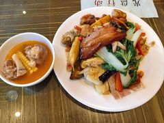 -七彩云南古滇温泉山庄