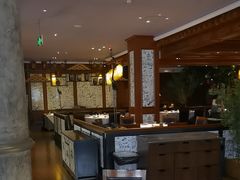 -八府香鸭·啫啫煲(华山路店)