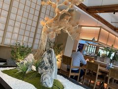 -蜜桃餐厅·伴山(湖滨商业街店)