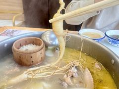 人参滋补鸡-朴小妹人参鸡汤火锅(长白山万达店)