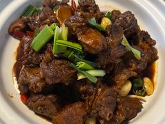 -几个木匠匠人厨房