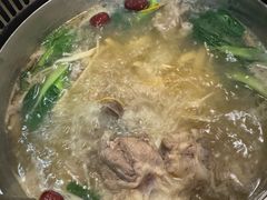 -阿二骨煲(新天地店)