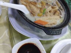 白果腐竹猪肚煲-老字号蛇口德记烧腊饭店·海鲜加工