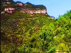 -大平台龙居瀑布旅游区