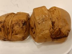 -李与白包子铺(桐梓林店)
