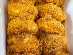 蟹黄酥松小贝-鲍师傅糕点(台东步行街店)