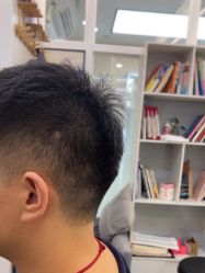 点击看大图 -首脑美发沙龙