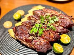 -Two Birds One Stone·一石二鸟(诚品生活店)