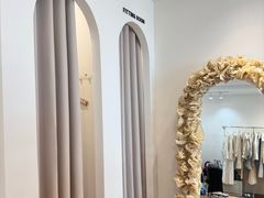 -眷顾自助服装工作室(中南金石国际广场A座店)