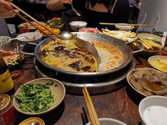 -四小区火锅·巷子里的重庆火锅(花照壁店)