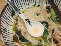 -鲜越鲜鱼粉(财富购物中心店)