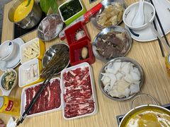 -杨老板·海鲜集市火锅·鲜切牛肉(中防万宝店)