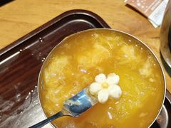 -月亮眼花园餐厅书吧酒吧