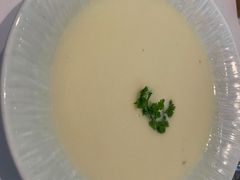 白芦笋浓汤-蝶舍·MAISON PAPILLON