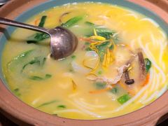 -云海肴汽锅鸡·云南小炒(曲江大悦城店)